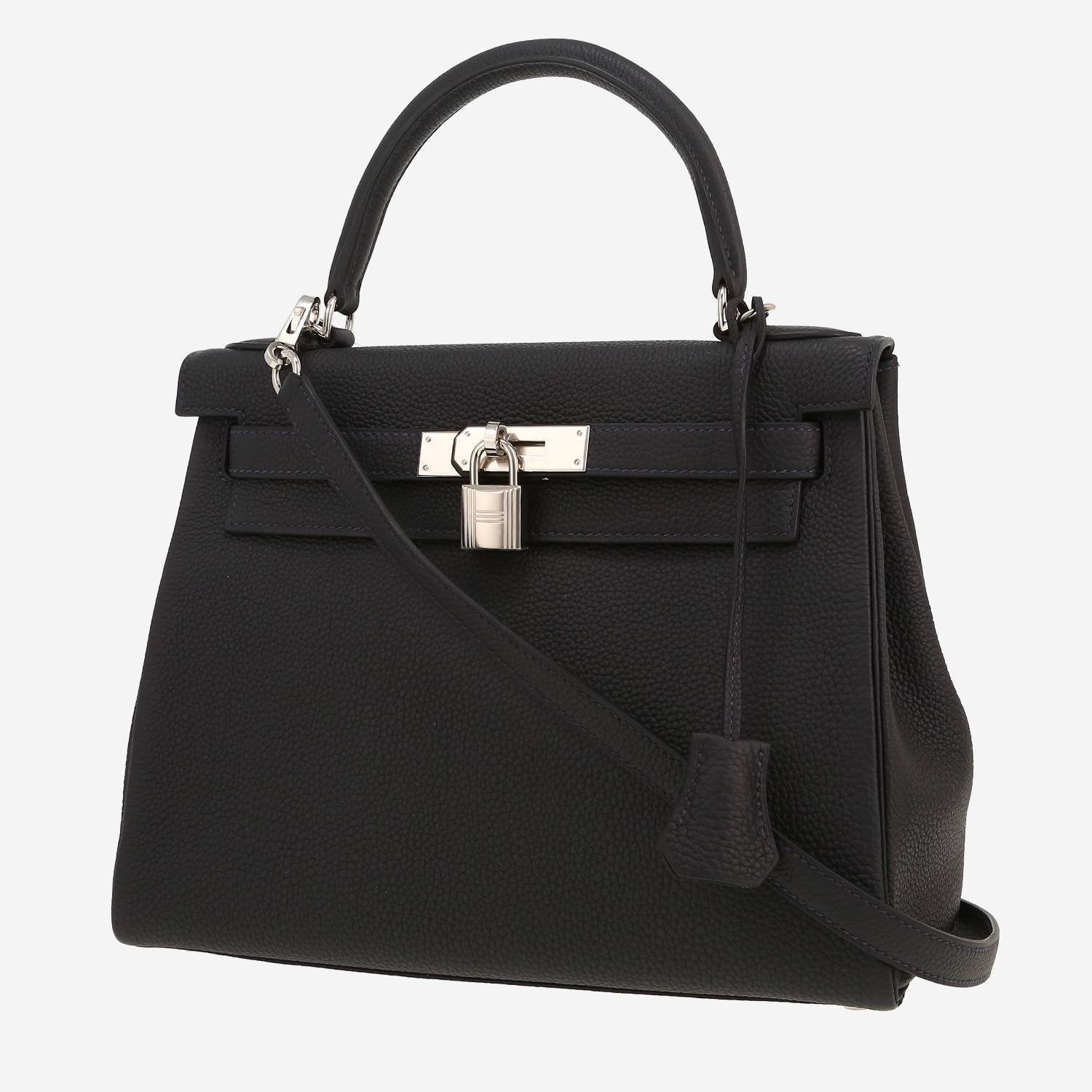 Hermès Kelly 28 cm handbag in blue togo leather Hermès Kelly 28 cm handbag in blue togo leather