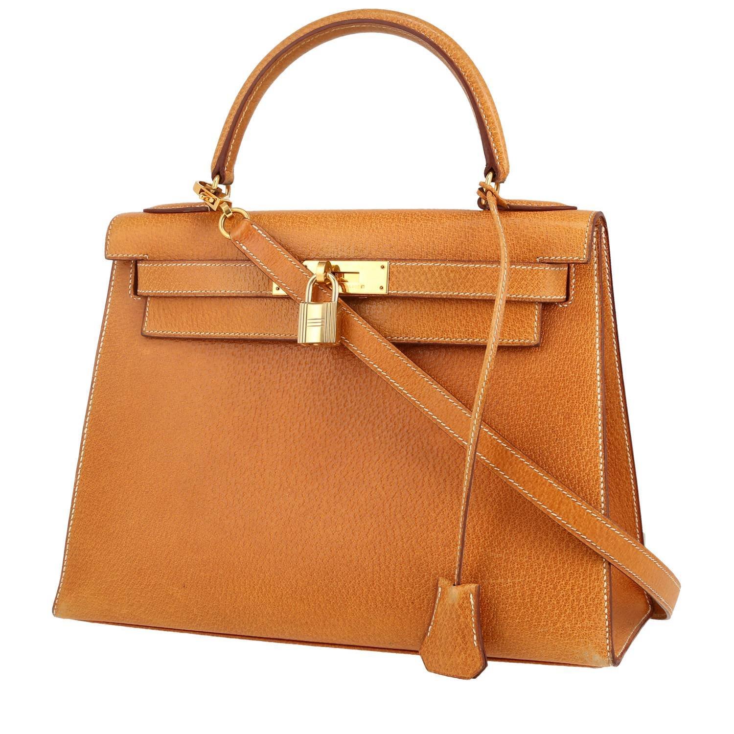 Hermès Kelly 28 cm handbag in gold Pecari leather Hermès Kelly 28 cm handbag in gold Pecari leather