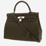 Hermès Kelly 32 cm handbag in Vert de Gris togo leather