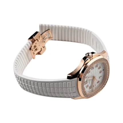 Patek Philippe Aquanaut 5269/200R-001 Luce Matted White Dial Diamond-Set Bezel 38mm 18K Rose Gold White Rubber Straps Unisex Watch